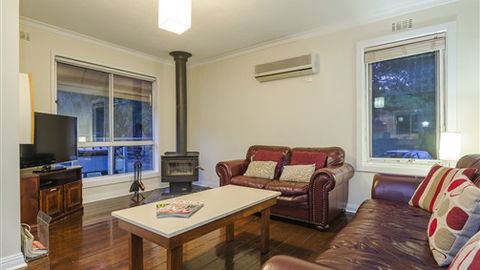 Serenity Halls Gap: Nat Park Frontage - Kempsey Accommodation 1