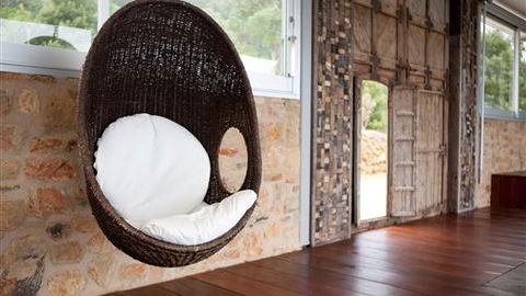 Feathertop Chateau - Kempsey Accommodation 1