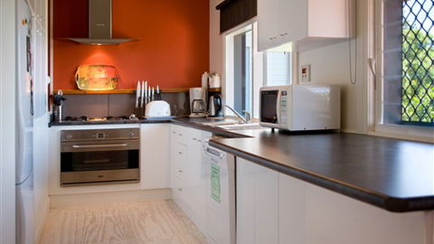 Arabella Heights- Daylesford - Kempsey Accommodation 3