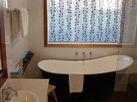 Trafalgar Premium Vintage Suites - Kempsey Accommodation 1