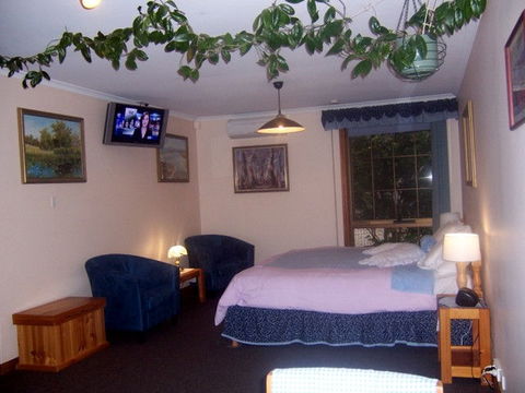 Adelaide Hills Bed & Breakfast Accommodation - Kempsey Accommodation 2