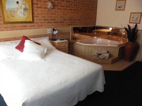 BEST WESTERN Colonial Motor Inn Bairnsdale - Kempsey Accommodation 2