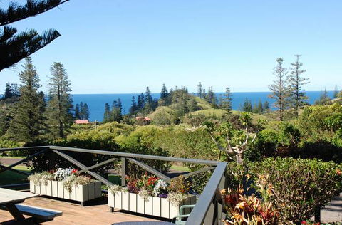 Cascade Garden Apartments - Kempsey Accommodation 1