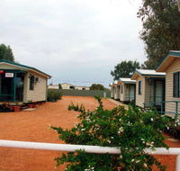 Cooper Cabins - Kempsey Accommodation