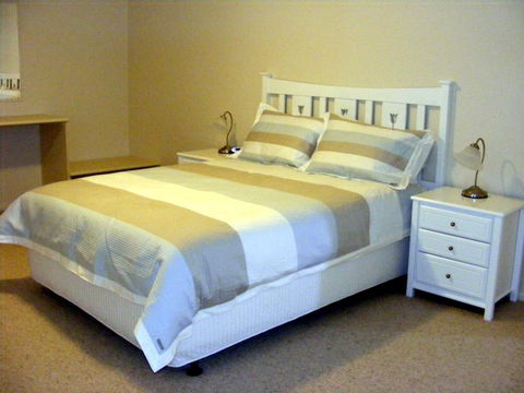 Fairways Bed & Breakfast At Jerilderie - Kempsey Accommodation 1