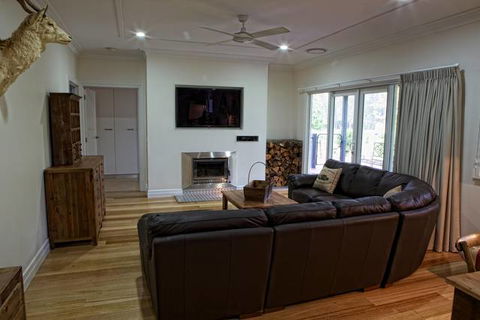 G G's By The River - Kempsey Accommodation 0