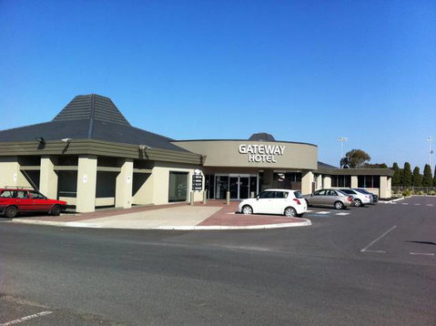 Gateway Hotel - Kempsey Accommodation 0