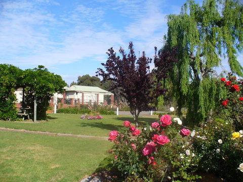 Mount Barker Valley Views Motel And Chalets - Kempsey Accommodation 2