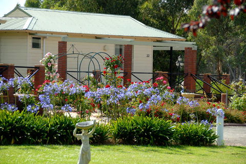 Mount Barker Valley Views Motel And Chalets - Kempsey Accommodation 5
