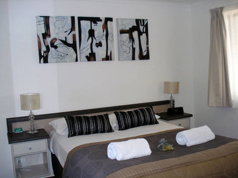 Oakey Motor Inn - Kempsey Accommodation 3
