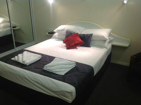 Parkside Motel & Licensed Restaurant - Kempsey Accommodation 0