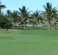 Queens Beach Tourist Village - Kempsey Accommodation