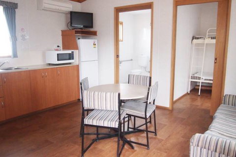 Riverton Caravan Park - Kempsey Accommodation 2