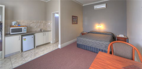 Silver Haven Motor Inn - Kempsey Accommodation 8