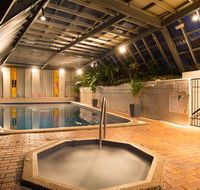 Surfers Royale LTD - Kempsey Accommodation