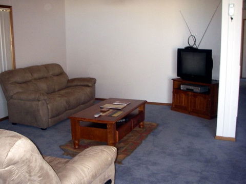 The Real McCoy Holiday Accommodation - Kempsey Accommodation 4