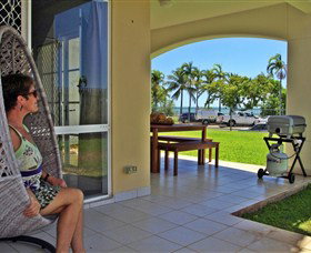 Absolute Beachfront Apartment - Kempsey Accommodation 0