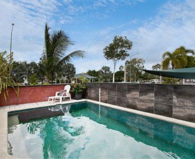 Beachside Tropical Retreat - Kempsey Accommodation 1