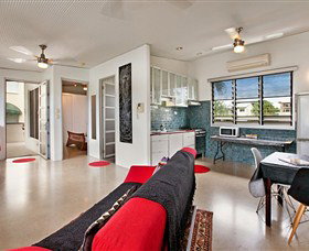 Beachside Tropical Retreat - Kempsey Accommodation 2
