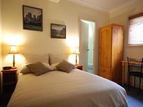 Ashfield Manor - Kempsey Accommodation 0