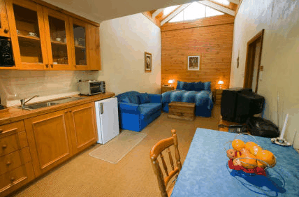 Clarendon Chalets - Kempsey Accommodation 3