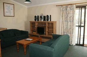 Twin Trees Country Cottages - Kempsey Accommodation 2