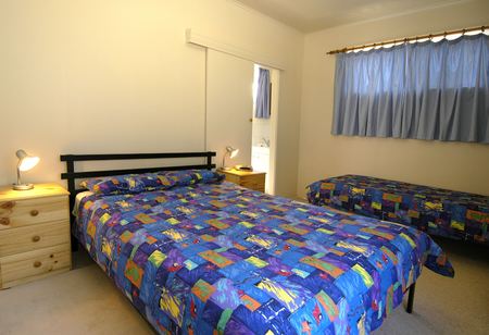 Island Coastal Units - Kempsey Accommodation 2