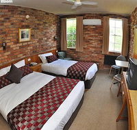 Log Cabin - Kempsey Accommodation
