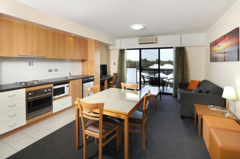 Assured Ascot Quays Apartment Hotel - Kempsey Accommodation 2