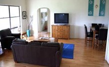 Denham Cottage - Kempsey Accommodation 0