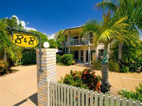 While Away Bed And Breakfast - Kempsey Accommodation 0