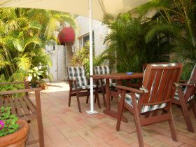 While Away Bed And Breakfast - Kempsey Accommodation 1