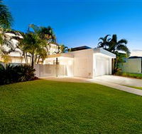 The Waterfront House - Kempsey Accommodation