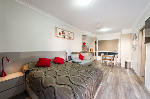 Athena Motel Apartments - Kempsey Accommodation 7