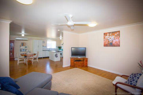 Dell-Lee Cottage - Kempsey Accommodation 4