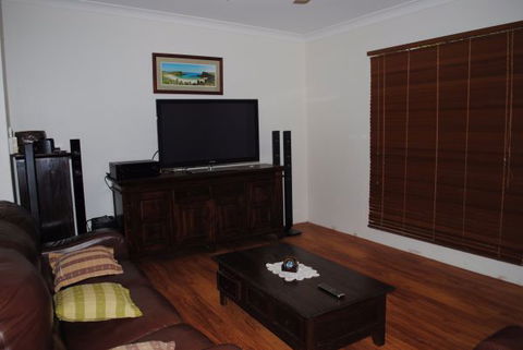 East Arnhem Real Estate - 41 Wuyal Road, Nhulunbuy  NT  0880 - Kempsey Accommodation 2