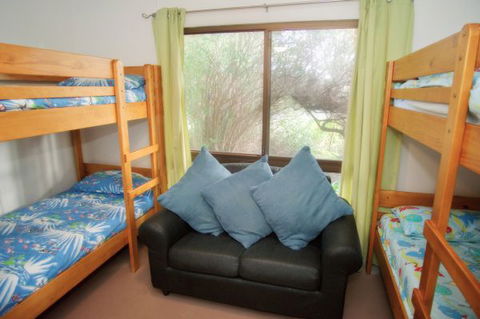 Coastal Cottage - Kempsey Accommodation 86
