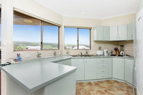 Coastal Cottage - Kempsey Accommodation 31