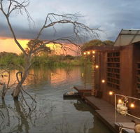 Bill's Boathouse - Kempsey Accommodation