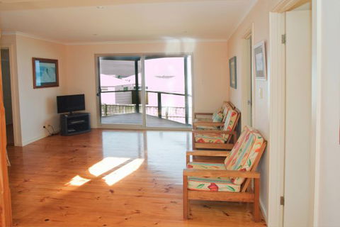 Coastal Cottage - Kempsey Accommodation 42