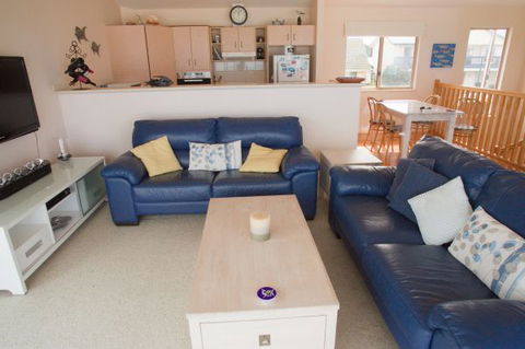 Coastal Cottage - Kempsey Accommodation 44