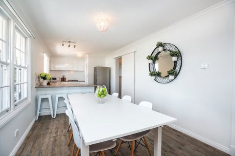 Coastal Cottage - Kempsey Accommodation 90
