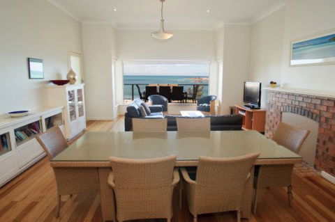 Coastal Cottage - Kempsey Accommodation 21