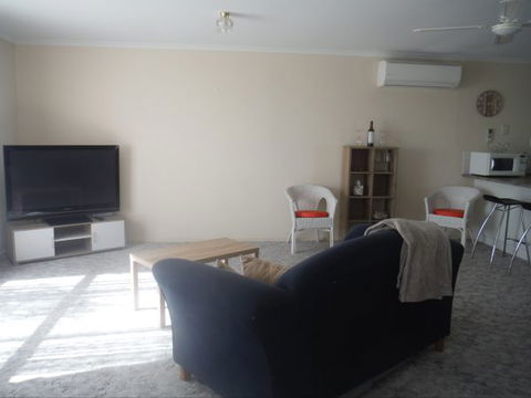 Alilly - Kempsey Accommodation 1