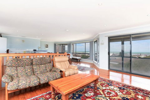 Ambergris - Kempsey Accommodation 3