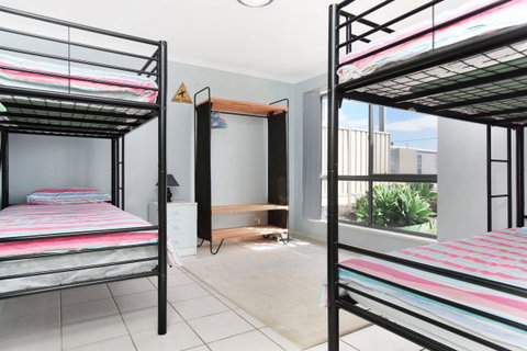 Ambergris - Kempsey Accommodation 7