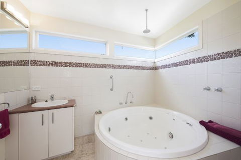 Seascape Apollo Bay - Kempsey Accommodation 7