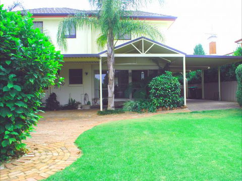 North East Stays - Kempsey Accommodation 0