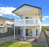 Century 21 SouthCoast White Caps - Kempsey Accommodation