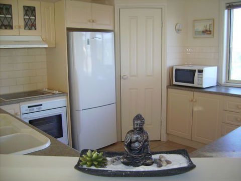 Century 21 SouthCoast: Hayman - Kempsey Accommodation 2